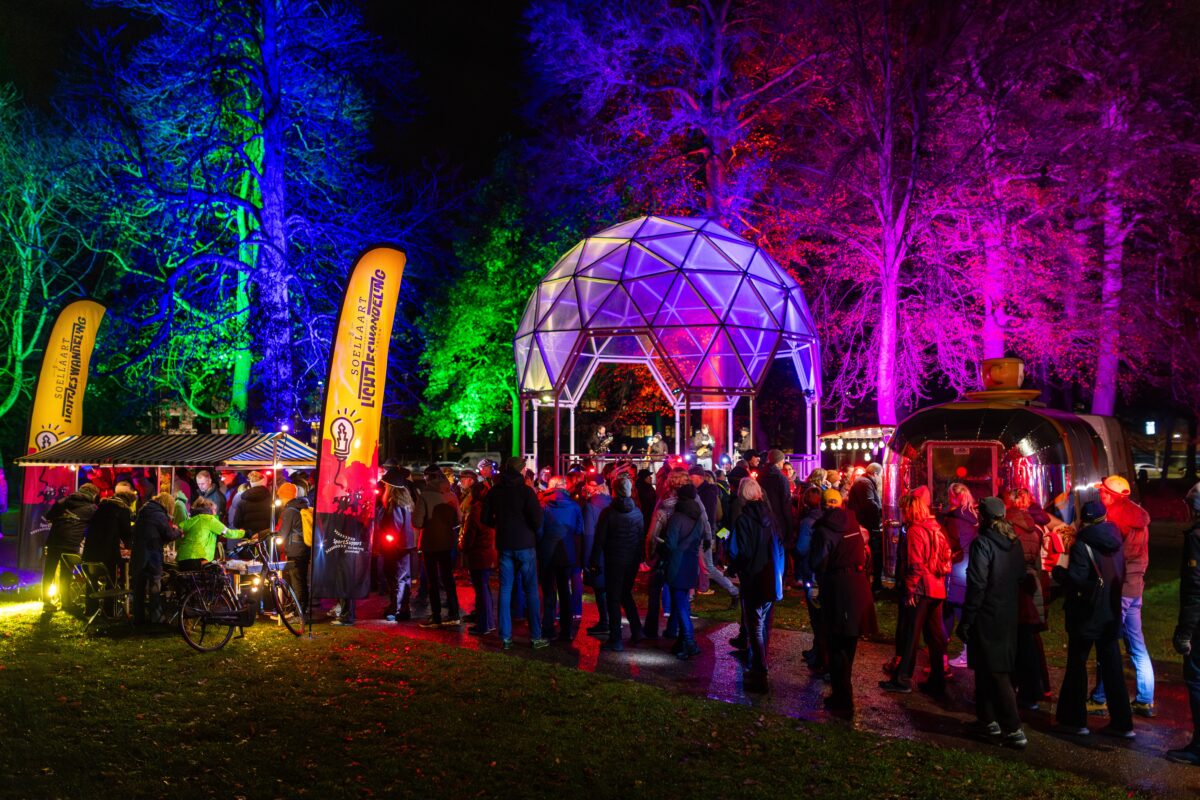 Soellaart Lichtjeswandeling Haarlem